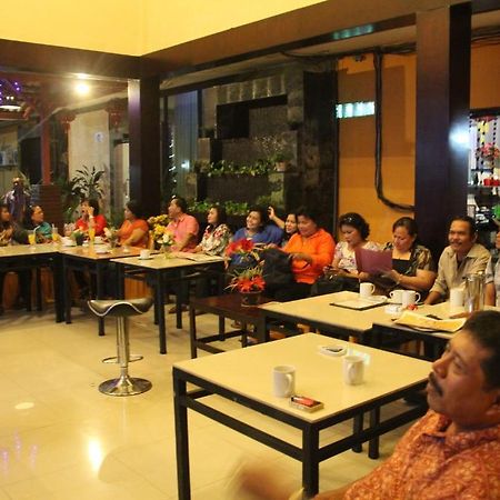 Hotel Sing A Song Pematangsiantar Exterior photo
